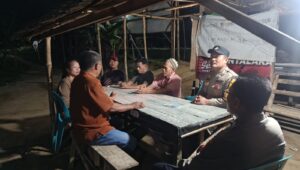 Polsek Lima Puluh Laksanakan Patroli Mobile di Perkebunan Socfindo Simpang Gambus, Situasi Kondusif